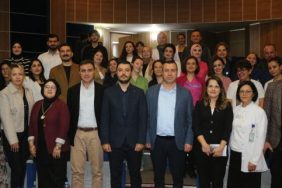 derince_egitim_ve_arastirma_hastanesinde_4_sertifikali_acil_bakim_hemsireligi_egitim_programi_tamamlandi_h66318.jpg