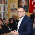 derince_lisesi_mezunlari_dernegi_ogretmenlerini_unutmadi_h66363.jpg