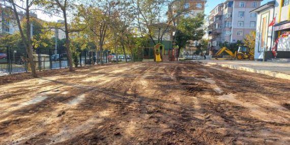 Derince’de Çalışmalar Kent Genelinde Sürüyor