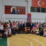 derincede_ogretmenler_gunune_ozel_voleybol_turnuvasi_h66362.jpg