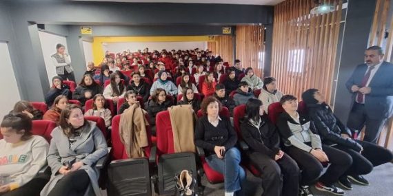 Körfezli çocuklara atık eğitimi