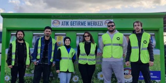 Sahillerden bir günde 120 kilo atık toplandı