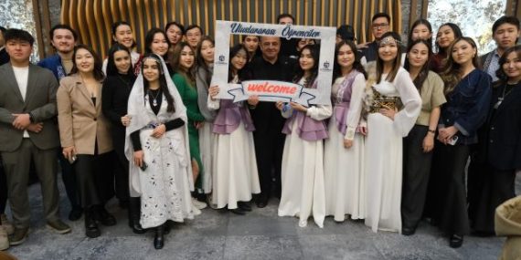 Yarının güzel dünyasını siz inşa edeceksiniz