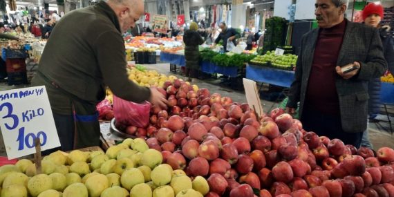 Perşembe pazarında bu hafta yangın var!