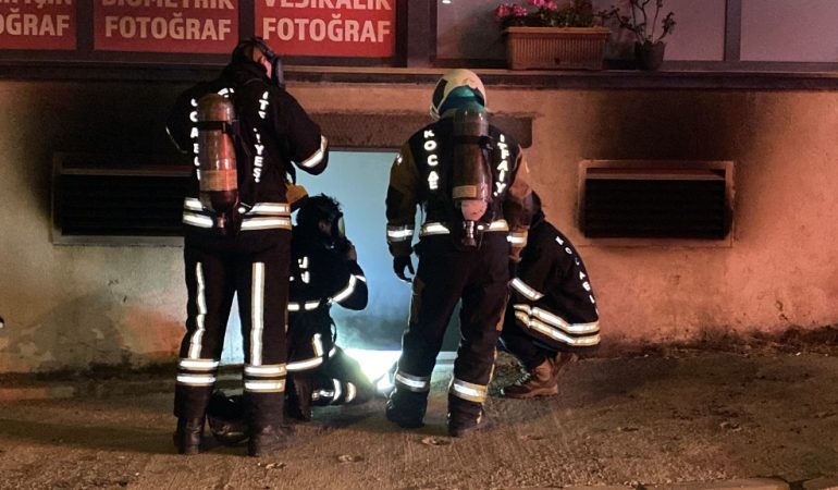 Banka alevlere teslim oldu!