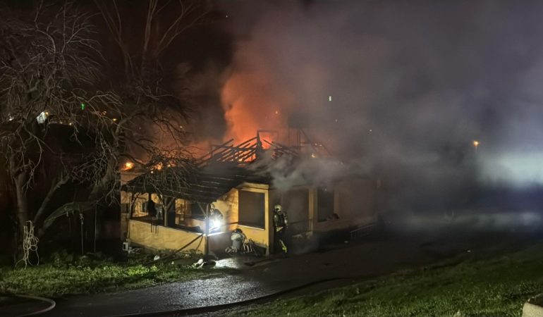 Kartepe’de yabancı uyruklu ailenin evinde yangın!