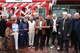 derincede_yasam_eczanesi_hizmete_acildi_h66423.jpg