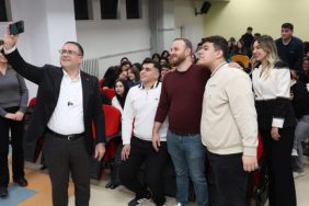 kariyer_haftasinda_baskan_gokce_ile_gelecege_bakis_h66470.jpg