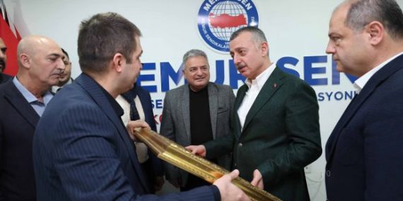 Başkan Büyükakın, Memur-Sen’e konuk oldu