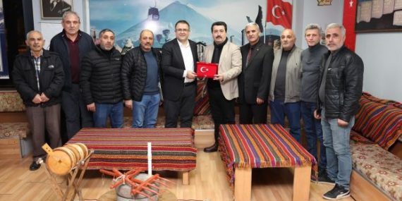 Başkan Gökçe’den Erzurumlular ve Artvinliler Derneklerine Ziyaret