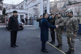 vali_aktas_asker_alma_bolge_baskanligina_ziyarette_bulundu_h66593.jpg