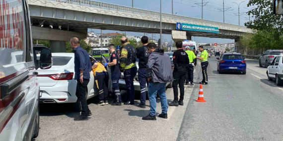 5 aracın karıştığı zincirleme trafik kazasında 3 kişi yaralandı