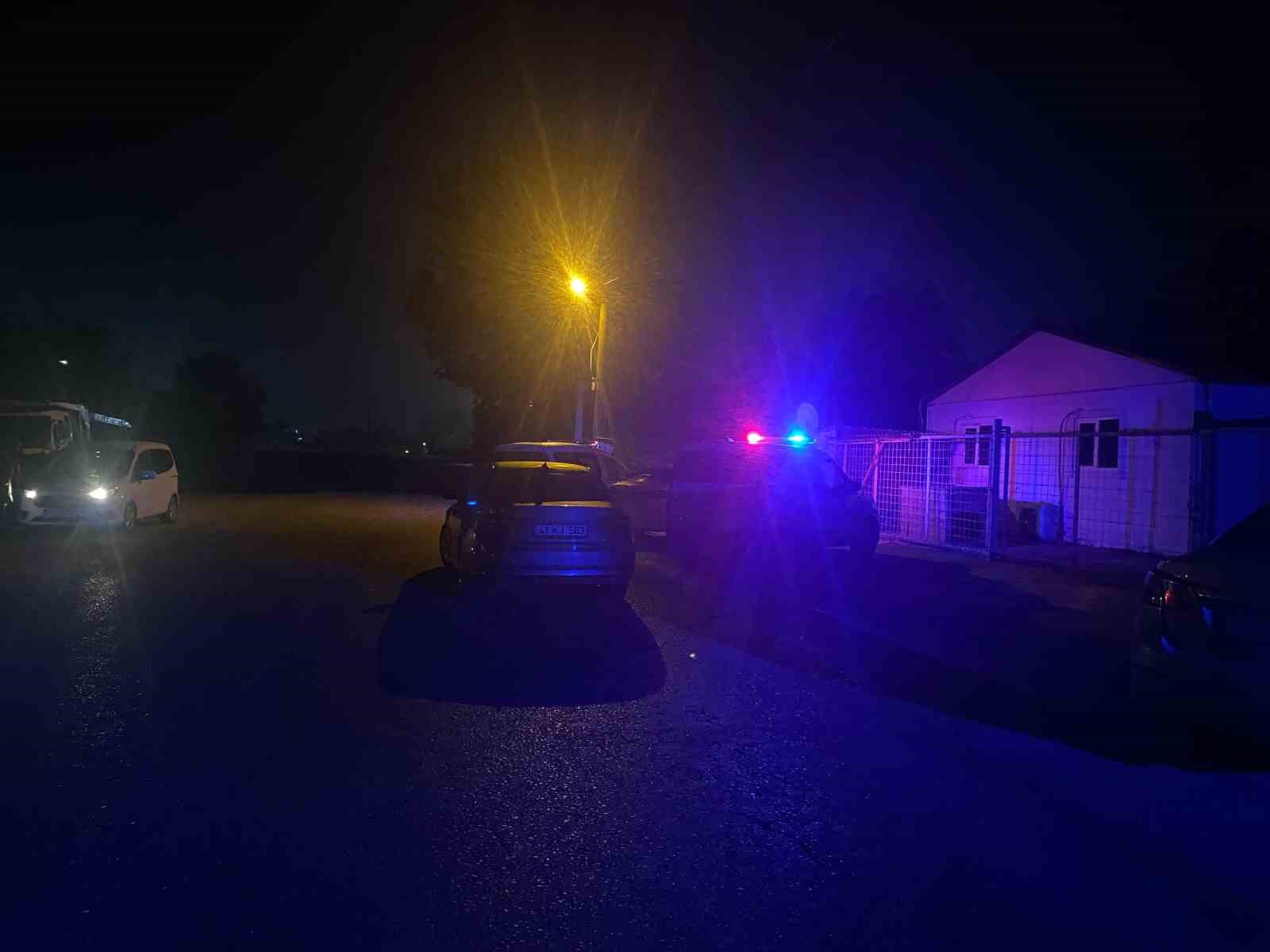 Mahalleyi koku sardı, ekipler alarma geçti
