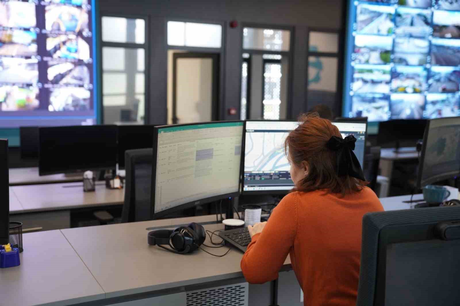 2 bin 222 toplu taşıma aracı anlık denetleniyor
