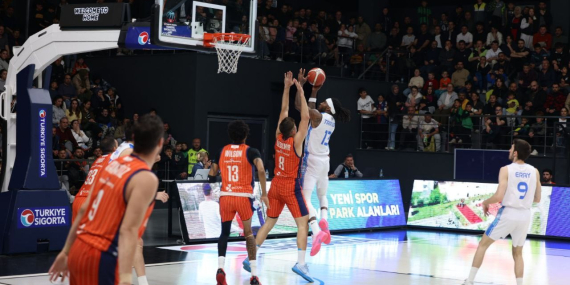 Çayırova Belediyesi yarı finale yükseldi