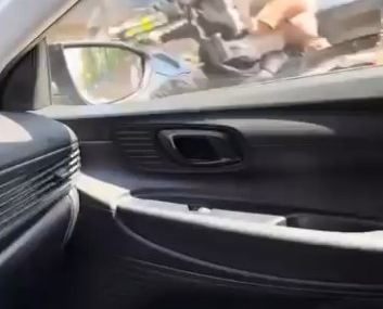 Polisi peşine takmıştı, özür diledi