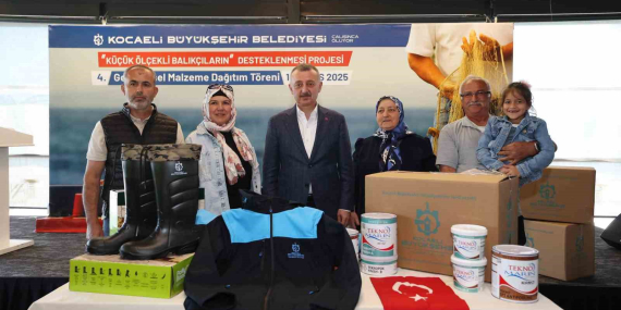 Büyükşehir son 4 yılda bin 229 balıkçıya malzeme desteği verdi