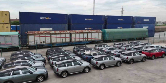 Boğazı trenle geçti: Araç sevkiyatı Köseköy’e ulaştı