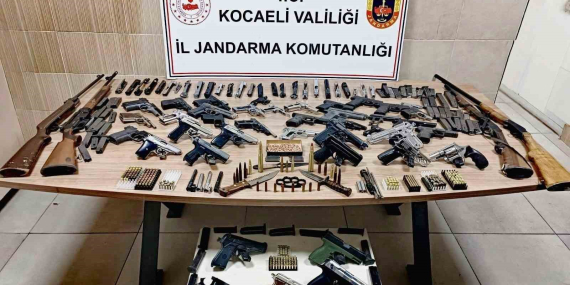 18 ruhsatsız tabanca ve av tüfeği ele geçirildi