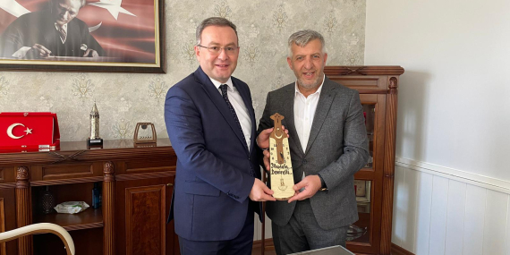 Kocaeli Trabzonlular Derneği’nden, Derince Kaymakamı Demirelli’ye ziyaret