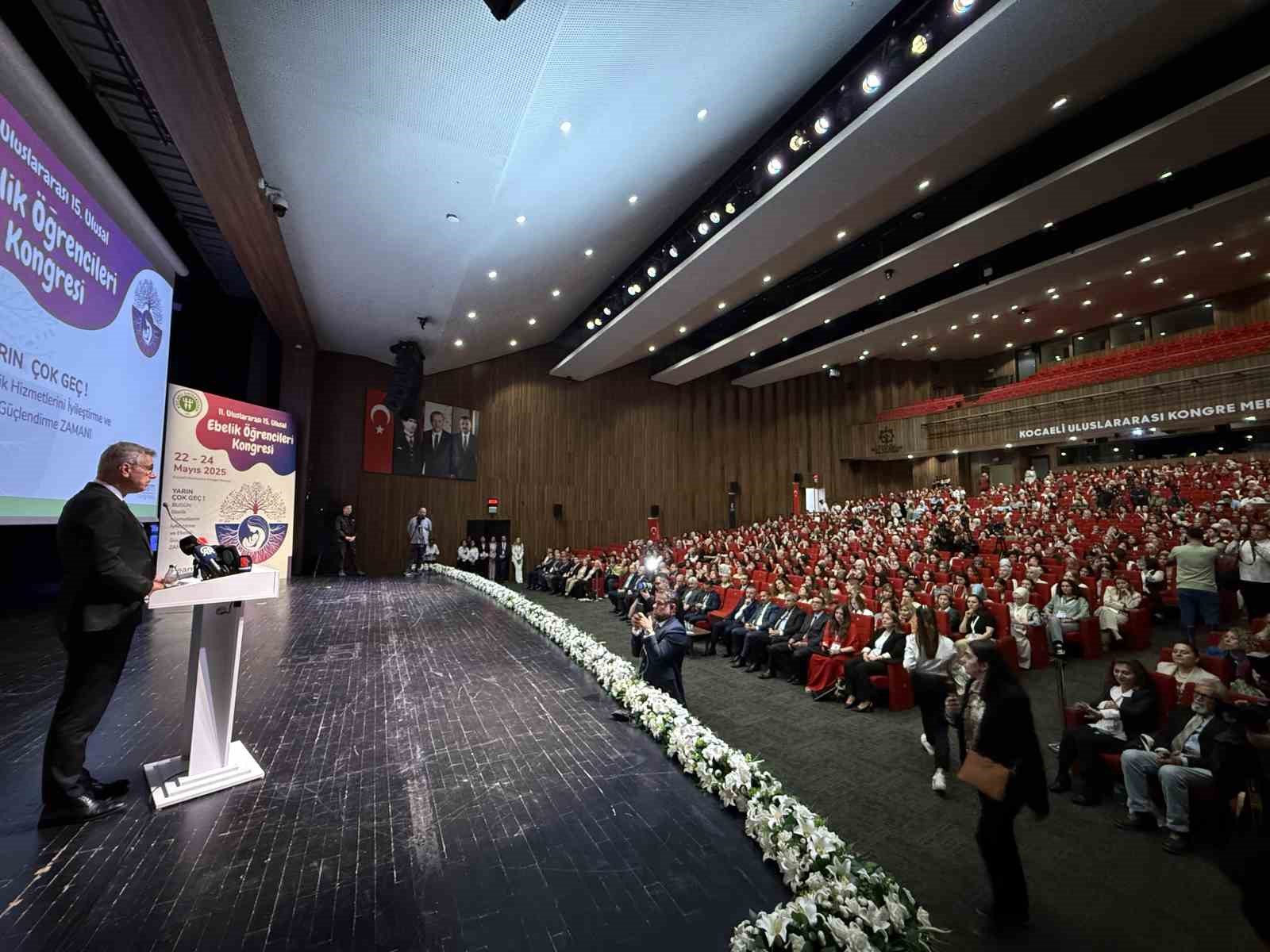Bakan Memişoğlu: "Ne yazık ki ülkemizde her 100 doğumun 61’i sezaryen"
