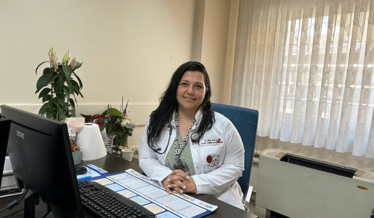 Hülya Acar Türk göreve başladı