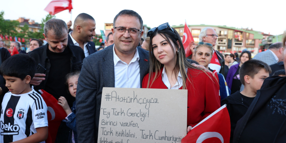 Derince’de 19 Mayıs coşkusu  kortej ve gençlik konseriyle taçlandı