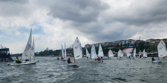 Derince’de yelkenler açıldı