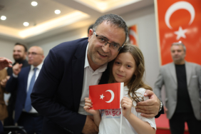 Derinceli öğrenciler gönüllere dokundu (1)