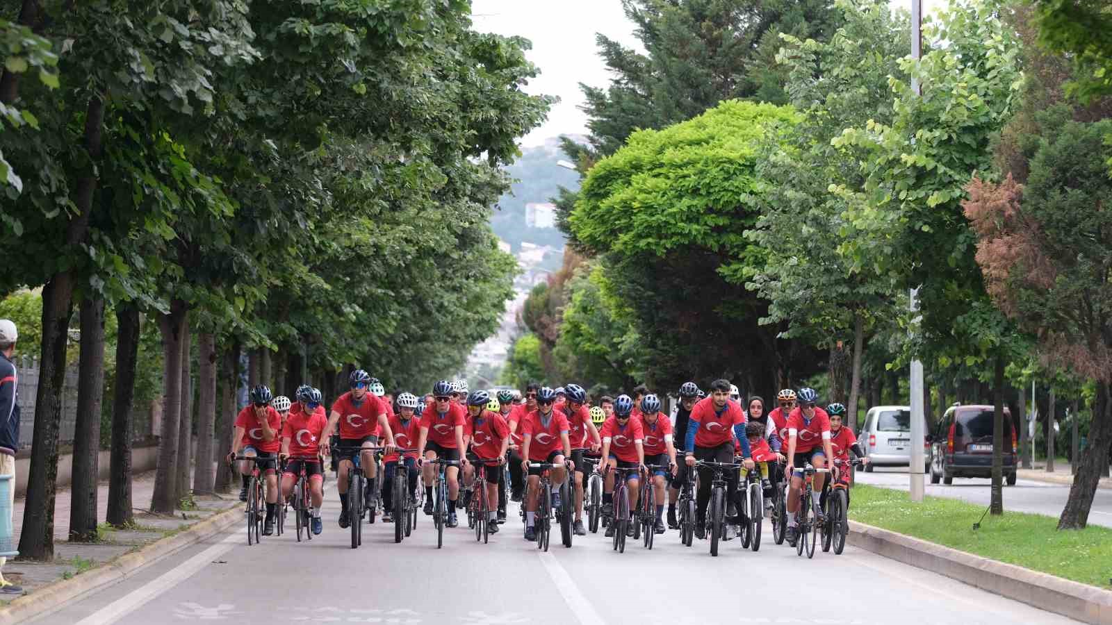 Fatma Turgut ve Emre Fel Kocaeli’de konser verecek
