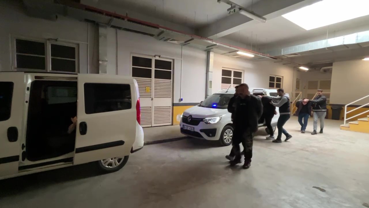 Fuhuş operasyonunda 4 şüpheli yakalandı: 7 mağdur kadın kurtarıldı
