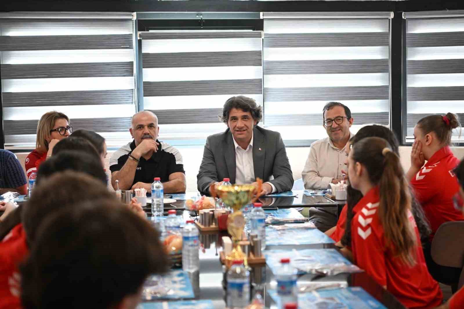 Kartepeli öğrenciler Türkiye şampiyonu