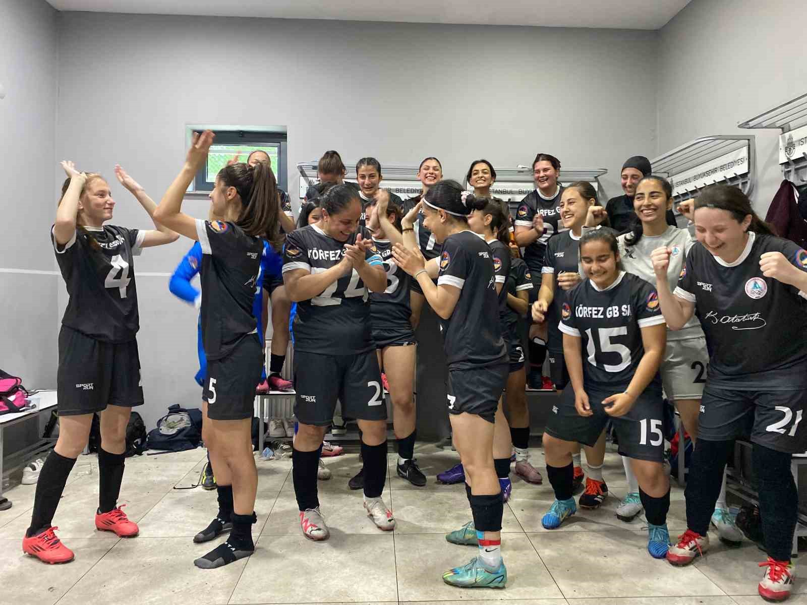 Körfez Kadın Futbol takımı çeyrek finalde
