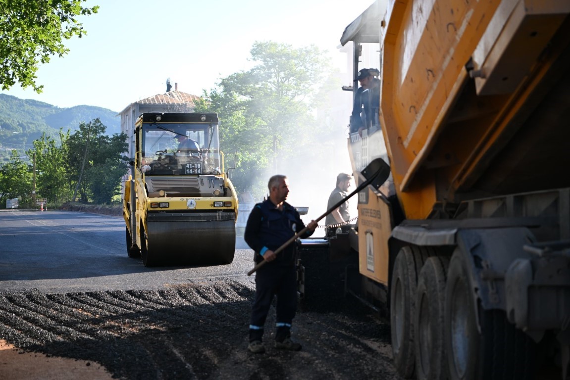 Rahmiye Mahallesi’ne 430 ton asfalt
