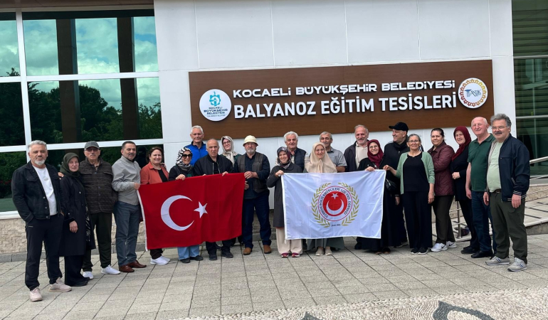Polis Emeklileri Derneği Kocaeli Şubesi’nden Bilgilendirme ve Dayanışma Etkinliği