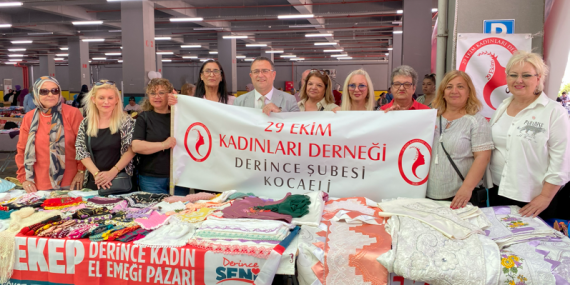 Derinceli kadınlardan Başkan Gökçe’ye tam not
