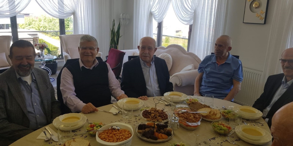 Eski Dostlar’dan İsmet Kaya’ya ziyaret