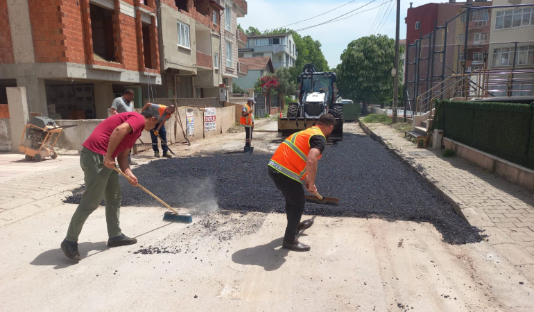 Körfez’de yol iyileştirmeleri sürüyor