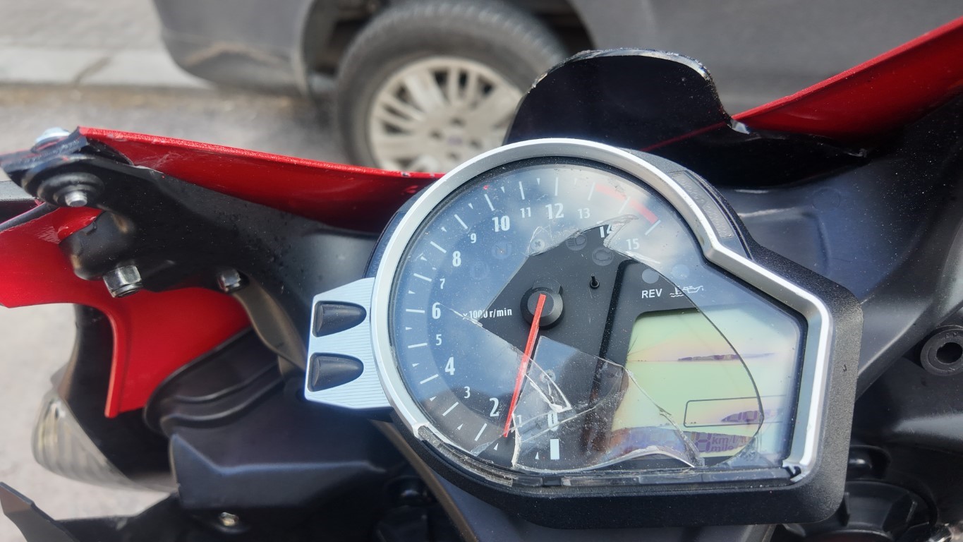 Korkunç kazada hayatlarının şokunu yaşadılar