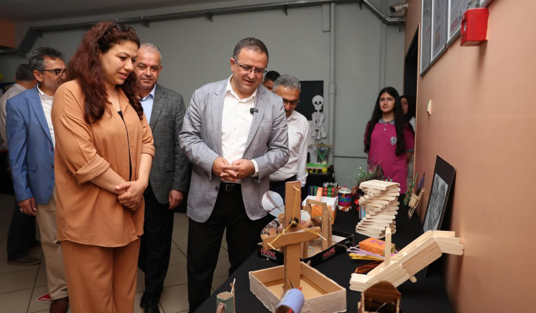 Çınarlı Ortaokulu’nda Yıl Sonu Sergisi