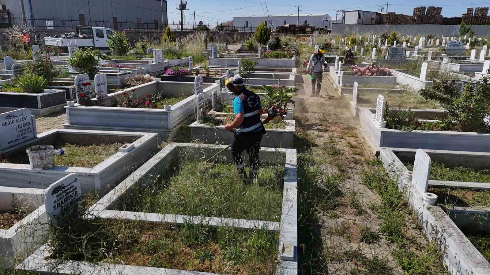 Gebze Belediyesi’nden bayram öncesi yoğun mesai
