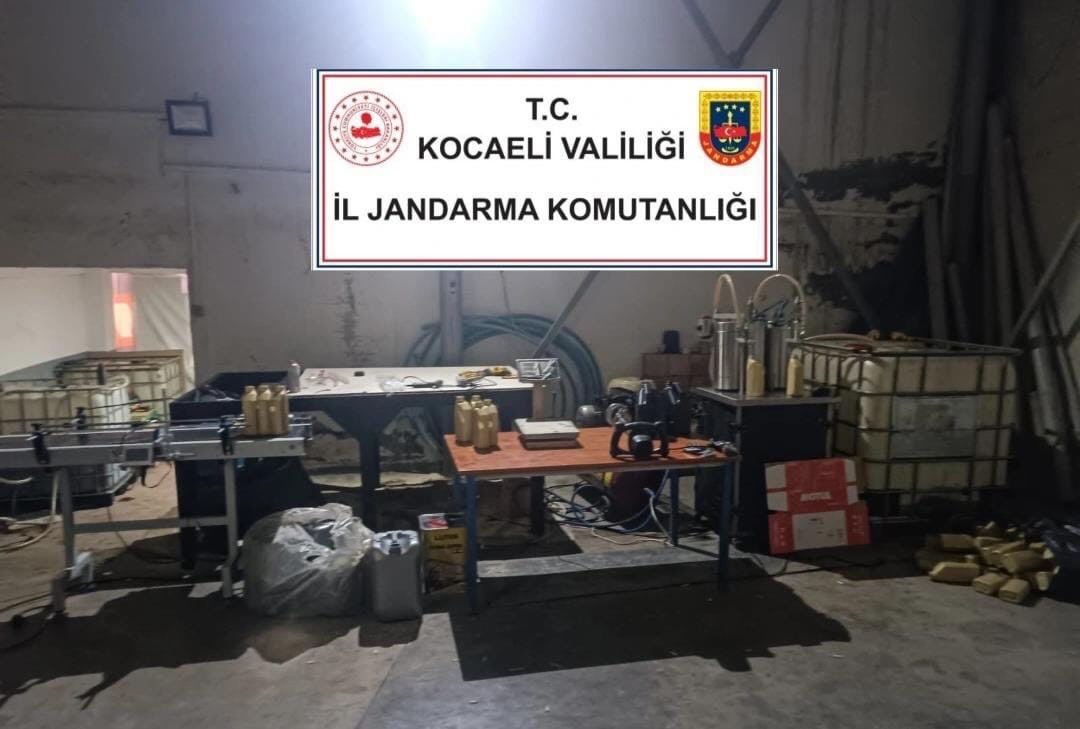 Kocaeli’de 11 milyon TL’lik sahte madeni yağ operasyonu
