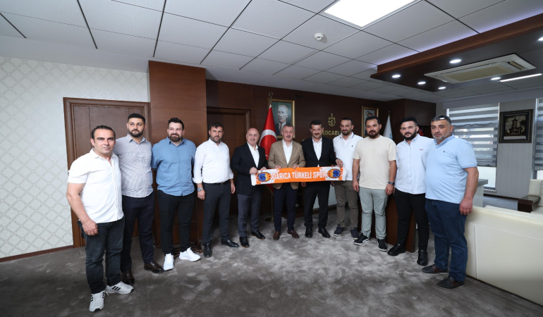 Şampiyon Darıca Türkeli, Başkan Büyükakın’a geldi