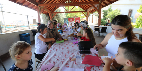 Çocuklar hayal gücünü atölyelerde keşfediyor