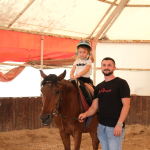 Minik biniciler at sevgisiyle büyüyor (3) (Büyük)