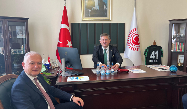 Yıldızlı’nın makamından Çenesuyu ve Karamürsel Gazozu eksik olmuyor