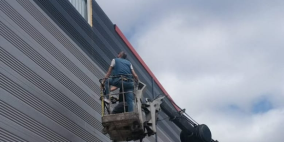 Körfez’de tartışmalı yıkım başladı