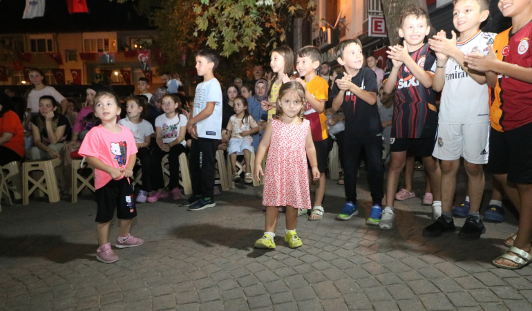 Çocukların yaz neşesi Çınarlı’da devam etti
