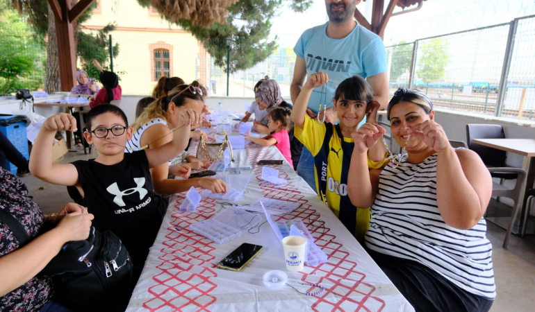 Derince’de çocuklar yeteneklerini keşfediyor