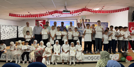 İlim Yayma Cemiyeti´nde Mezuniyet Coşkusu